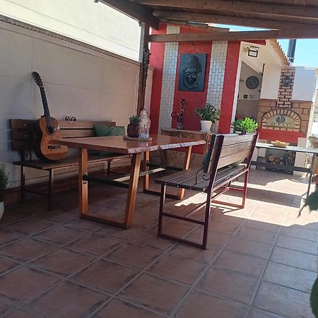 La Casa De Huespedes Apartamento Puebla de Vallbona Exterior foto