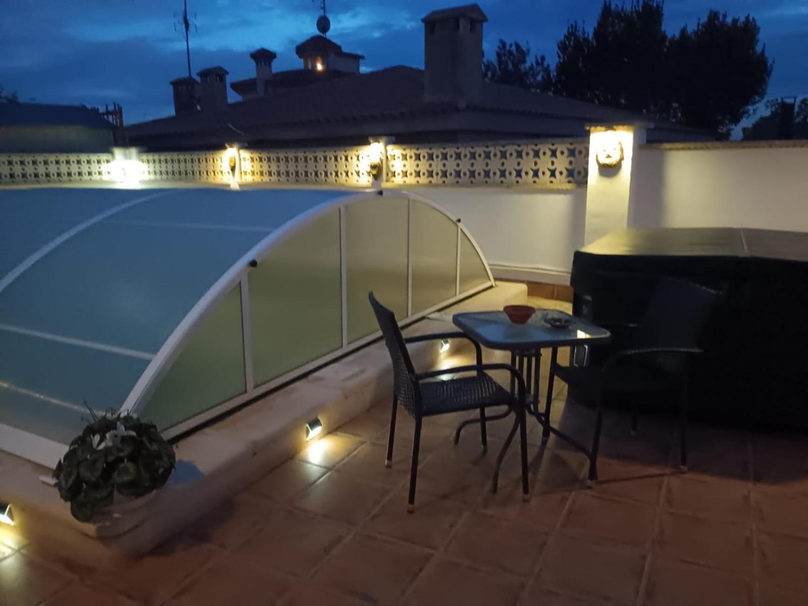 La Casa De Huespedes Apartamento Puebla de Vallbona Exterior foto